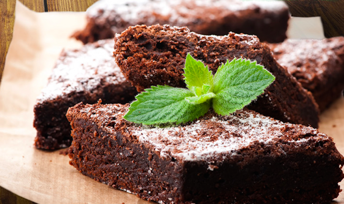 Estos brownies orgánicos de chocolate te harán más feliz en casa