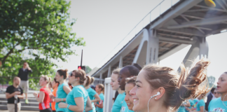 Sonreír al correr puede ayudarte a bajar hasta 5 minutos tu tiempo en maratón