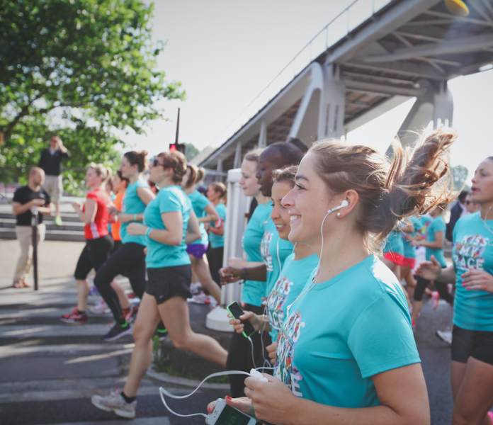 Sonreír al correr puede ayudarte a bajar hasta 5 minutos tu tiempo en maratón